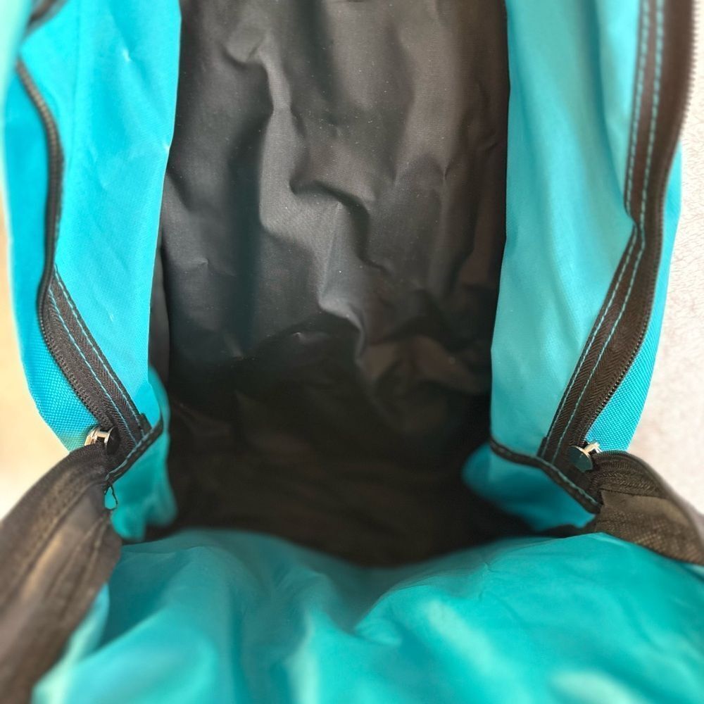 Everest Backpack - Picture 7 of 7